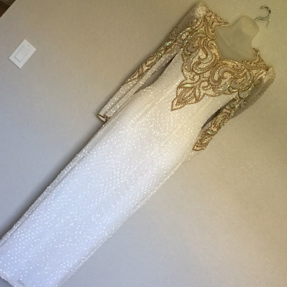 Amazing sequins and beaded white glamorous gown